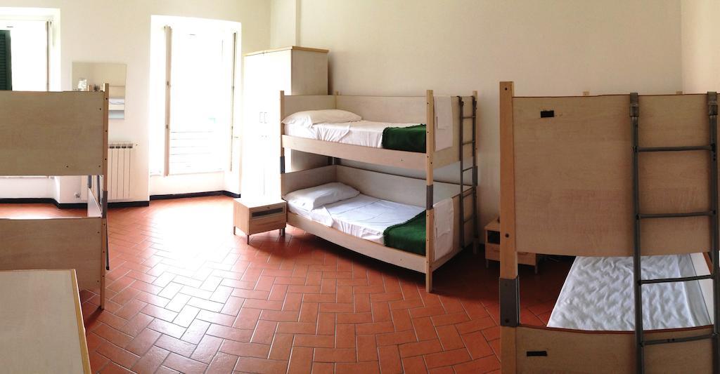 Ospitalia Del Mare Hostel Λεβάντο Δωμάτιο φωτογραφία