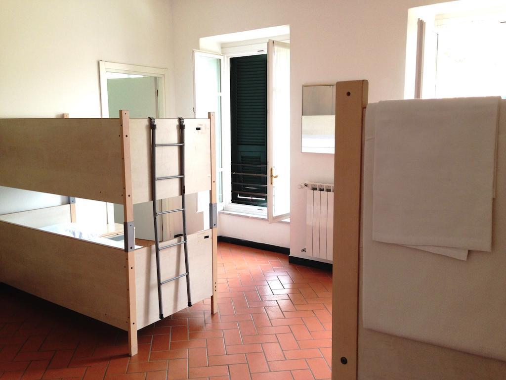 Ospitalia Del Mare Hostel Λεβάντο Δωμάτιο φωτογραφία